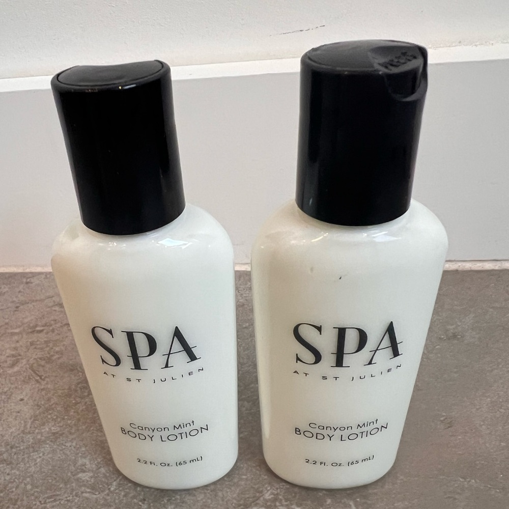 NWT St Julien Luxury Hotel Canyon Mint Body Lotion